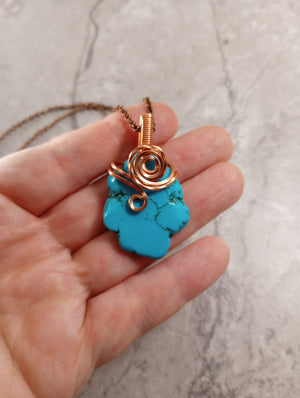 Turquoise Howlite & Copper Swirl Pendant Necklace