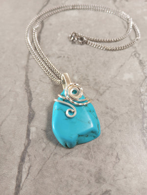 Turquoise Howlite & Silver Swirl Pendant Necklace