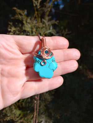 Turquoise Howlite & Copper Swirl Pendant Necklace