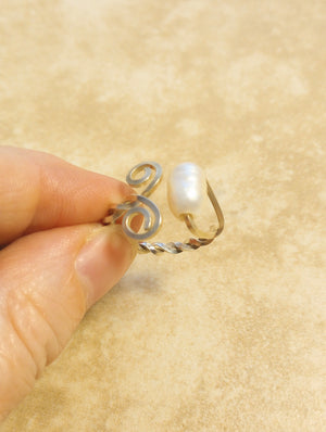 Double Swirl & Freshwater Pearl Sterling Silver Ring