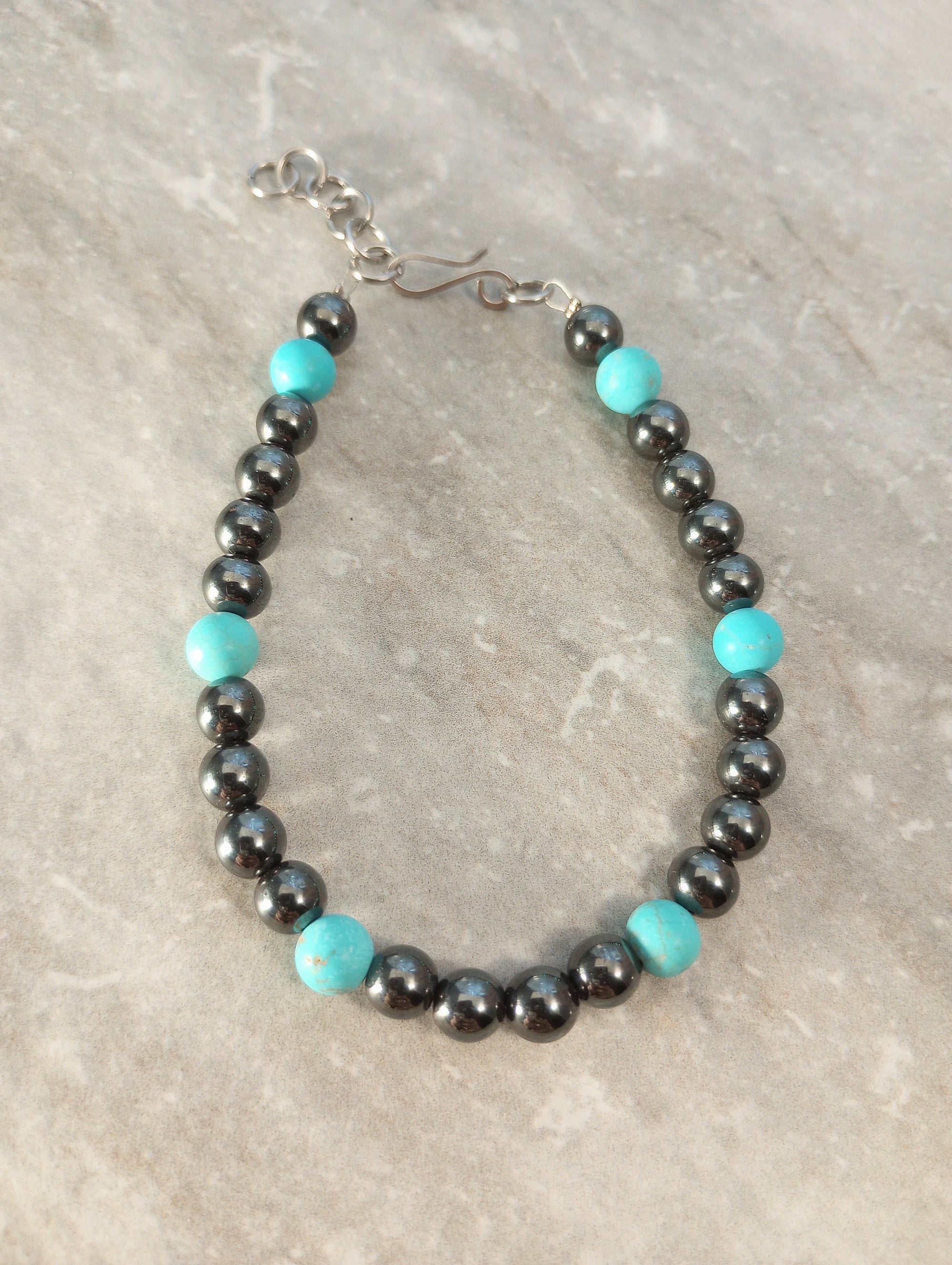 Turquoise Howlite & Hematite Beaded Bracelet