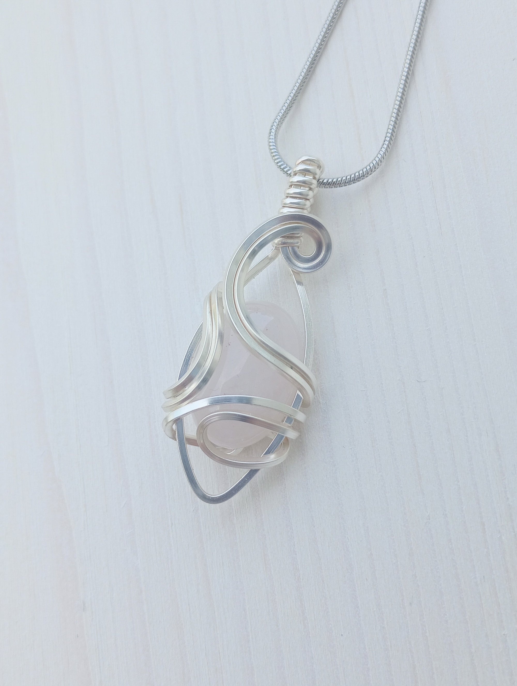 Acanthus Rose Quartz Pendant Necklace