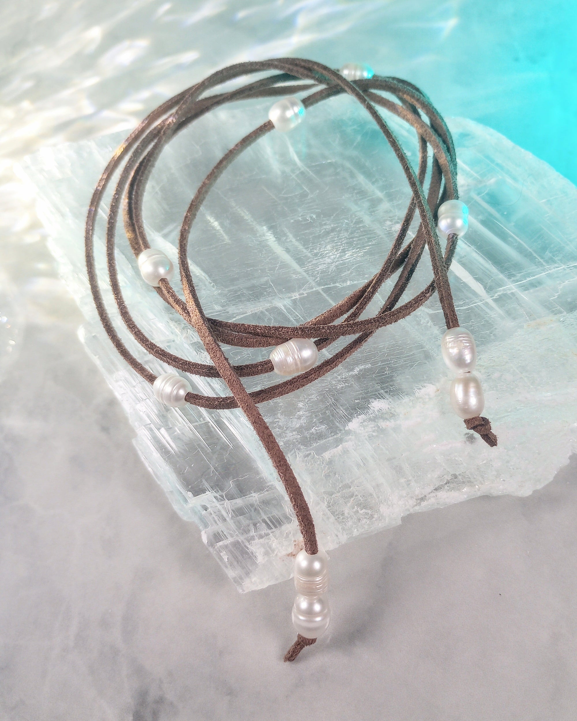 Ivory Luster Freshwater Pearl Lariat Necklace (on Camel)
