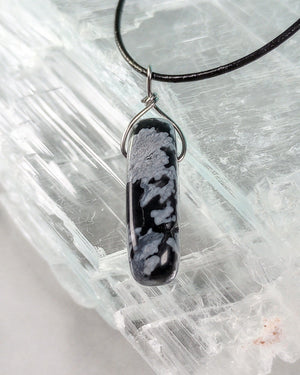 Snowflake Obsidian Beaded Necklace