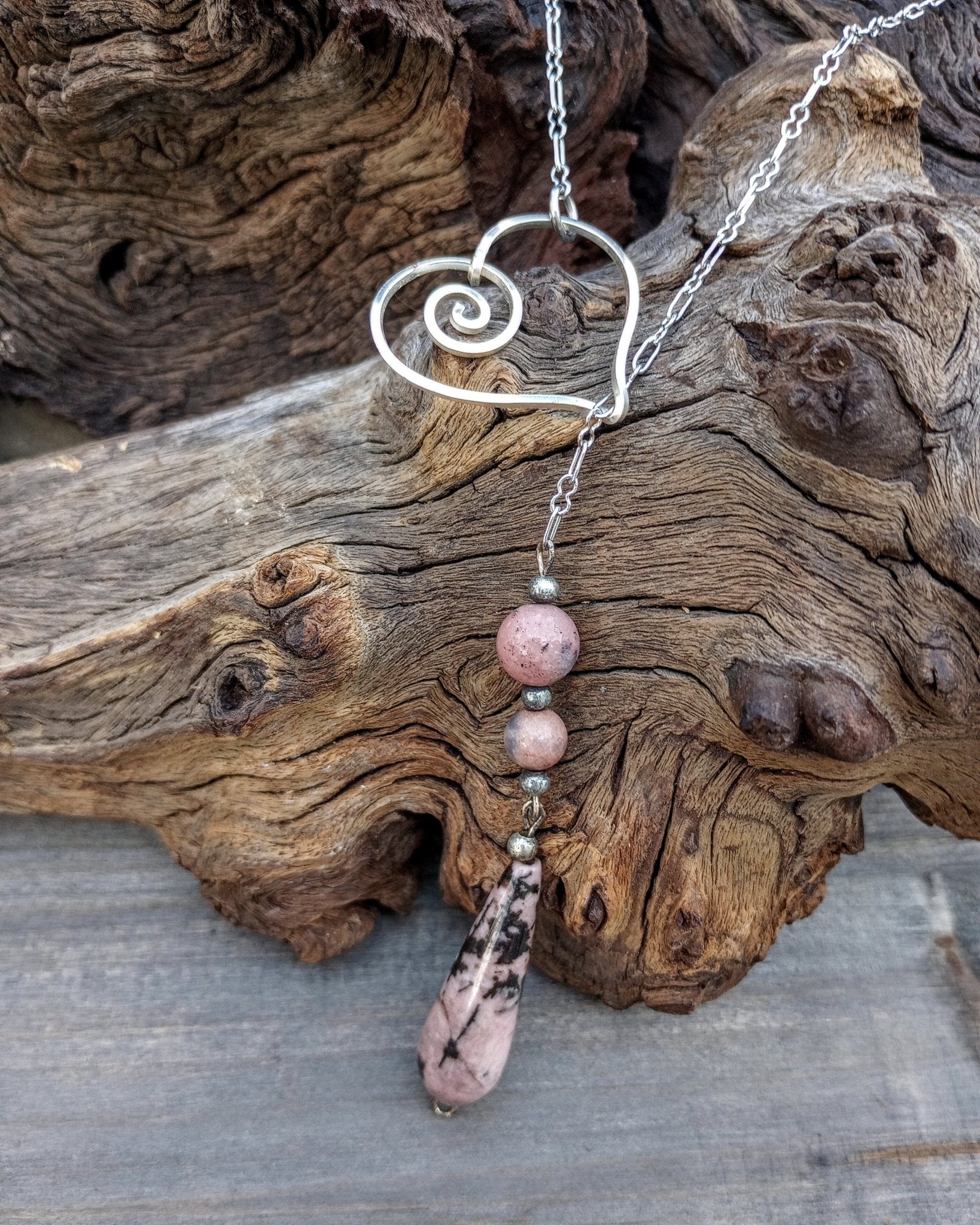 Heart & Rhodonite Teardrop Chain Lariat Necklace - Windfall Jewelry