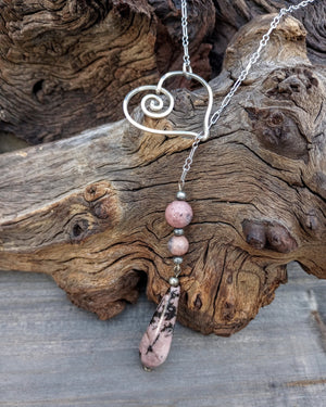 Heart & Rhodonite Teardrop Chain Lariat Necklace - Windfall Jewelry