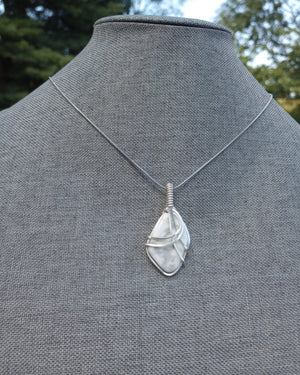 Howlite Natural Stone Pendant Necklace - Windfall Jewelry