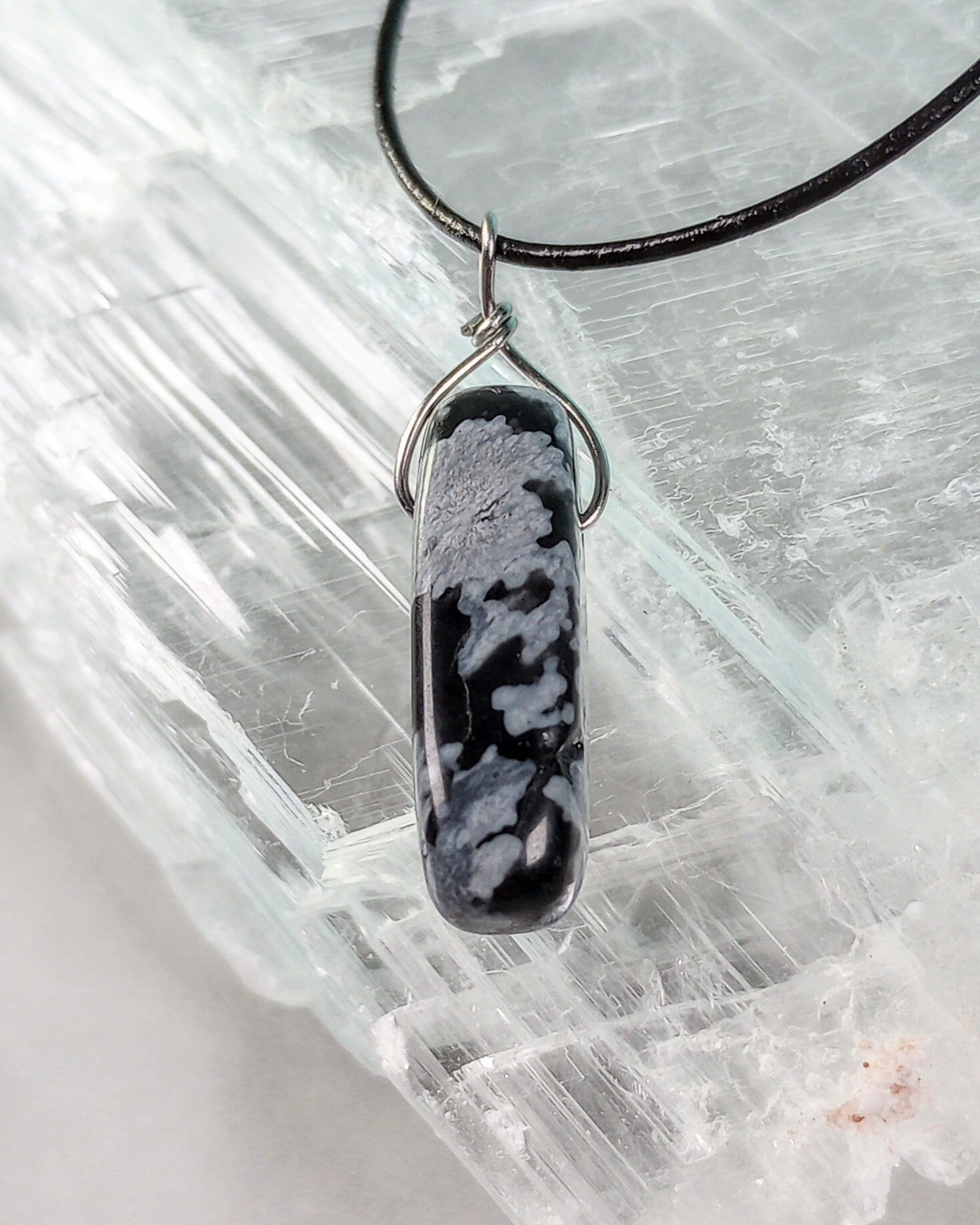 Snowflake Obsidian Beaded Necklace - Windfall Jewelry